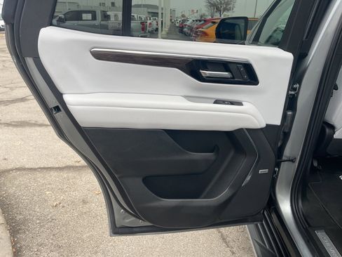 Certified 2025 Chevrolet Tahoe Premier image 22