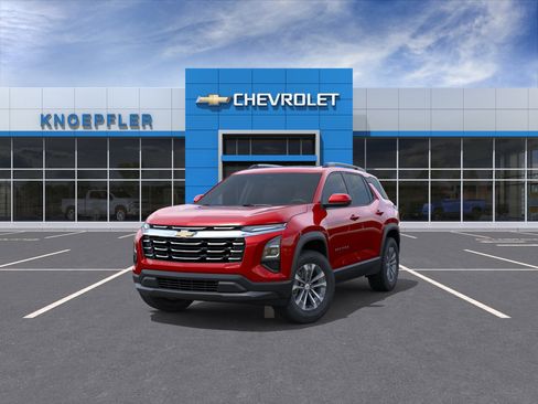 New 2026 Chevrolet Equinox LT w/ Convenience Package II FWD image 8