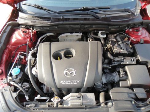 Used 2017 MAZDA MAZDA3 Sport w/ Preferred Equipment Package FWD image 17