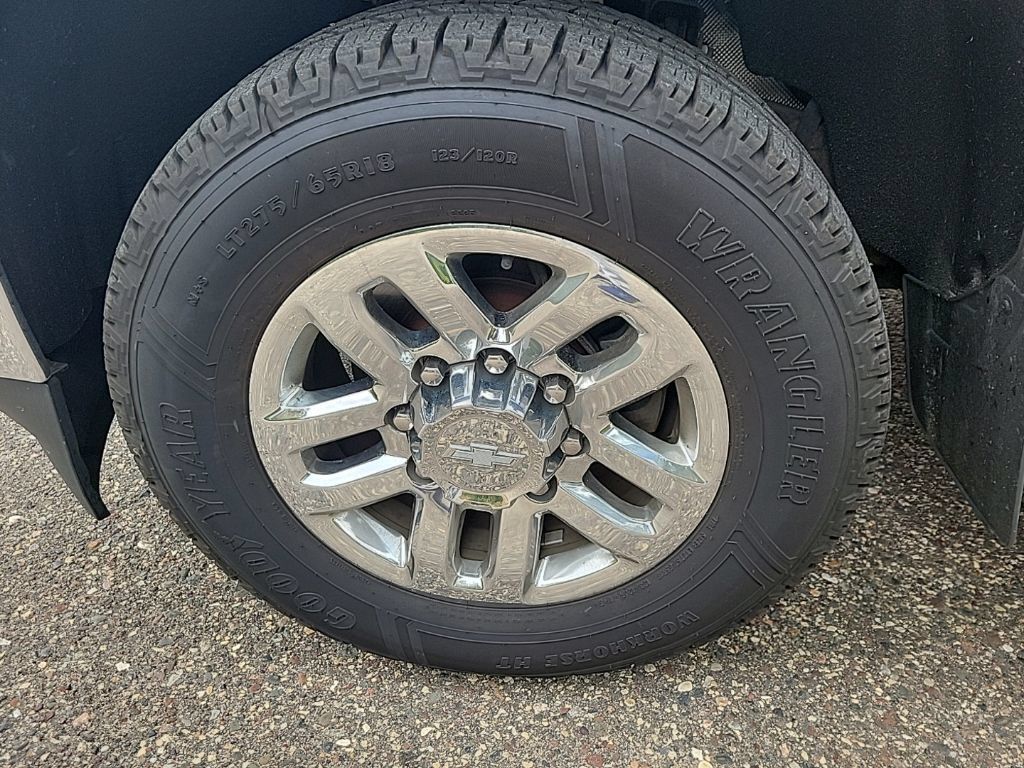 Used 2018 Chevrolet Silverado 3500 LTZ w/ Z71 Package, Off-Road AWD/4WD image 8