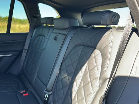 New 2026 BMW X5 xDrive40i w/ M Sport Package image 16