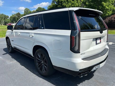Used 2023 Cadillac Escalade V w/ LPO, ONYX Package AWD/4WD image 23