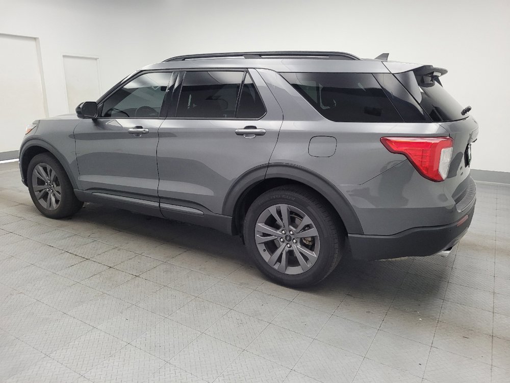 Used 2022 Ford Explorer XLT w/ Equipment Group 202A RWD image 3