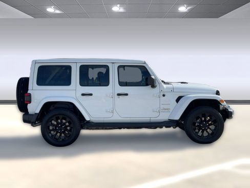 Used 2023 Jeep Wrangler Sahara w/ Cold Weather Group image 8