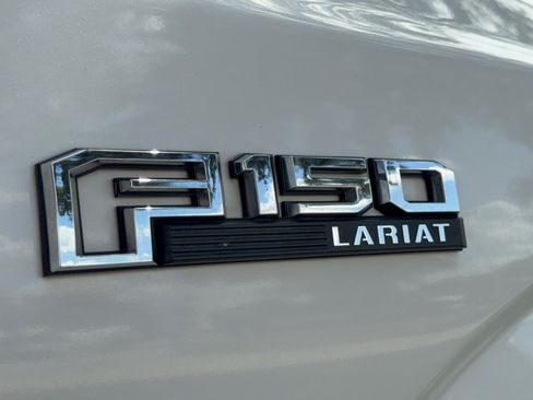 Used 2020 Ford F150 Lariat w/ Equipment Group 502A Luxury AWD/4WD image 32