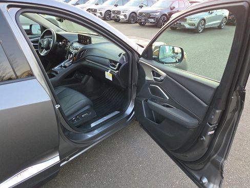 Used 2024 Acura RDX SH-AWD image 19
