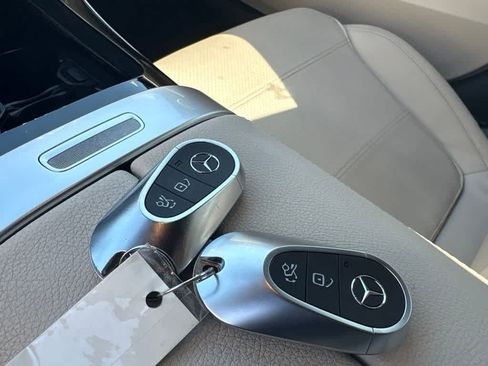 Used 2024 Mercedes-Benz C 300 Sedan image 8