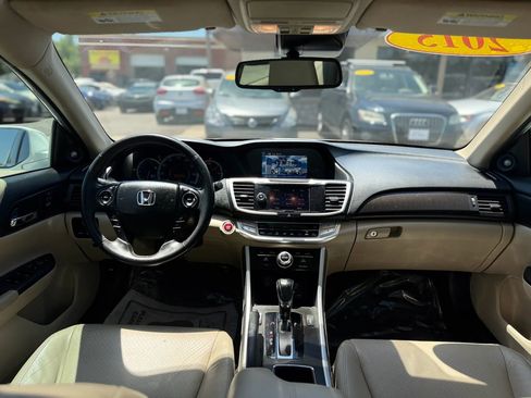 Used 2015 Honda Accord Touring image 24