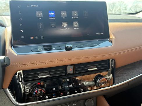 New 2026 Nissan Rogue Platinum image 11