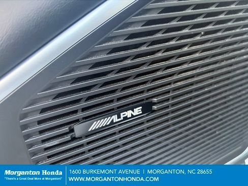 Used 2024 Jeep Wagoneer L Series II w/ Flexible Seating Group AWD/4WD image 15