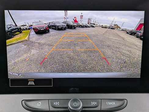 Used 2025 Chevrolet Blazer LT image 21