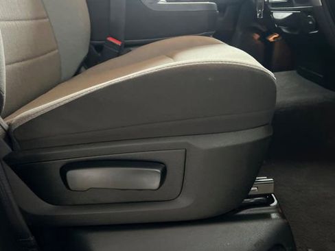 Used 2024 RAM 1500 Classic SLT image 21