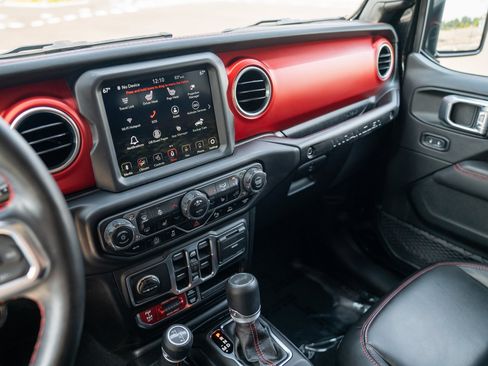 Used 2021 Jeep Wrangler Unlimited Rubicon AWD/4WD image 14