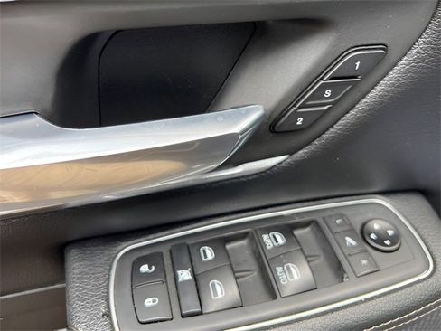 Used 2020 RAM 1500 Laramie image 22