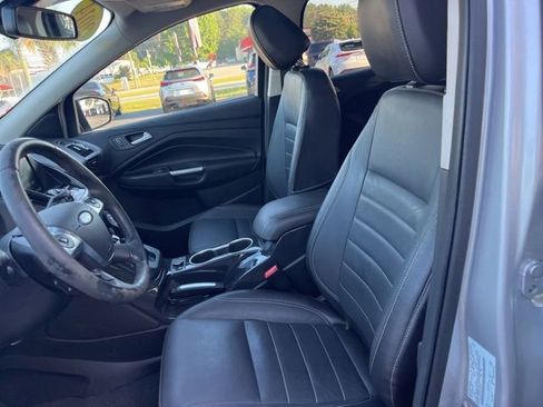 Used 2014 Ford Escape Titanium w/ Equipment Group 401A FWD image 8