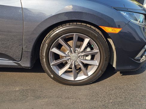 Used 2019 Honda Civic EX-L image 9