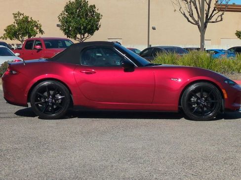 Used 2023 MAZDA MX-5 Miata Club image 4