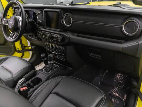 Used 2023 Jeep Wrangler Unlimited Sahara w/ Cold Weather Group image 37