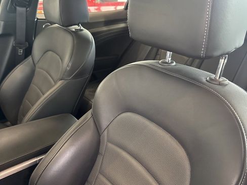 Used 2023 Kia Stinger GT2 image 28