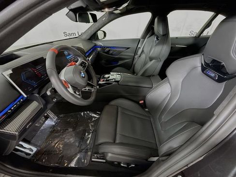 New 2026 BMW M5 w/ Carbon Package image 21