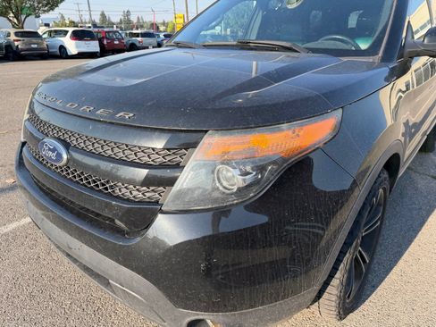 Used 2015 Ford Explorer Sport AWD/4WD image 2