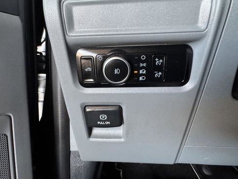 Used 2024 Ford F150 XLT image 21