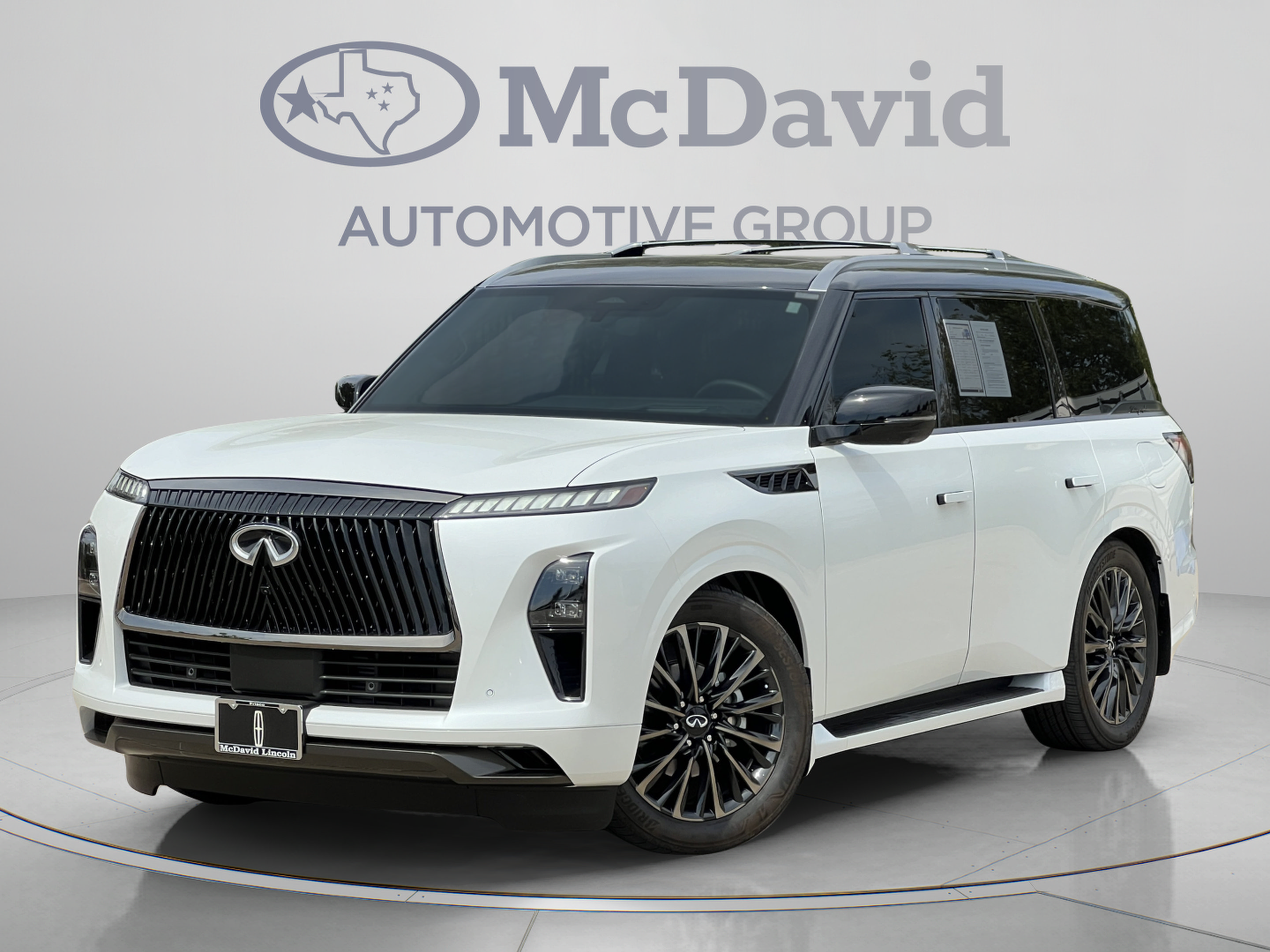 Used 2026 INFINITI QX80 Autograph AWD/4WD image 2