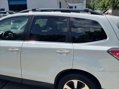 Used 2018 Subaru Forester 2.5i Limited AWD/4WD image 6