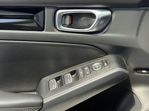 Used 2022 Honda Civic Touring image 24