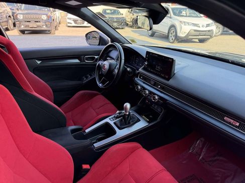 Used 2023 Honda Civic Type R image 12