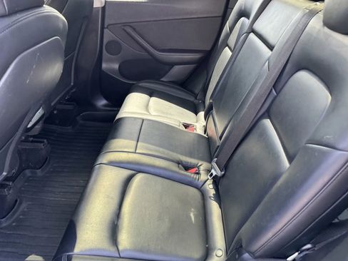 Used 2021 Tesla Model Y 2WD image 8