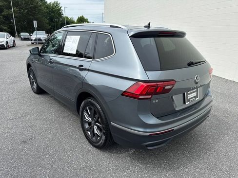 Used 2022 Volkswagen Tiguan SE FWD image 5