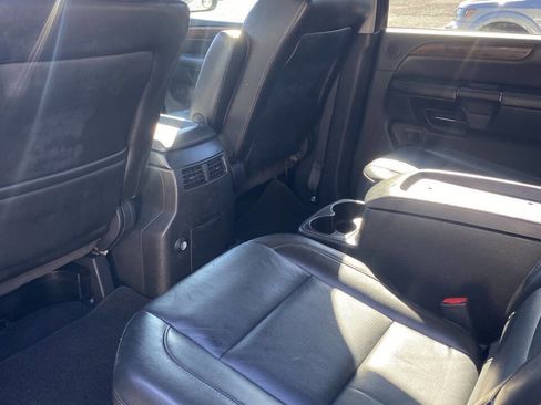 Used 2011 Nissan Armada Platinum w/ 2nd Row Captain Seat Pkg image 6