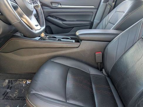 Used 2023 Nissan Altima 2.5 SR w/ SR Premium Package image 15