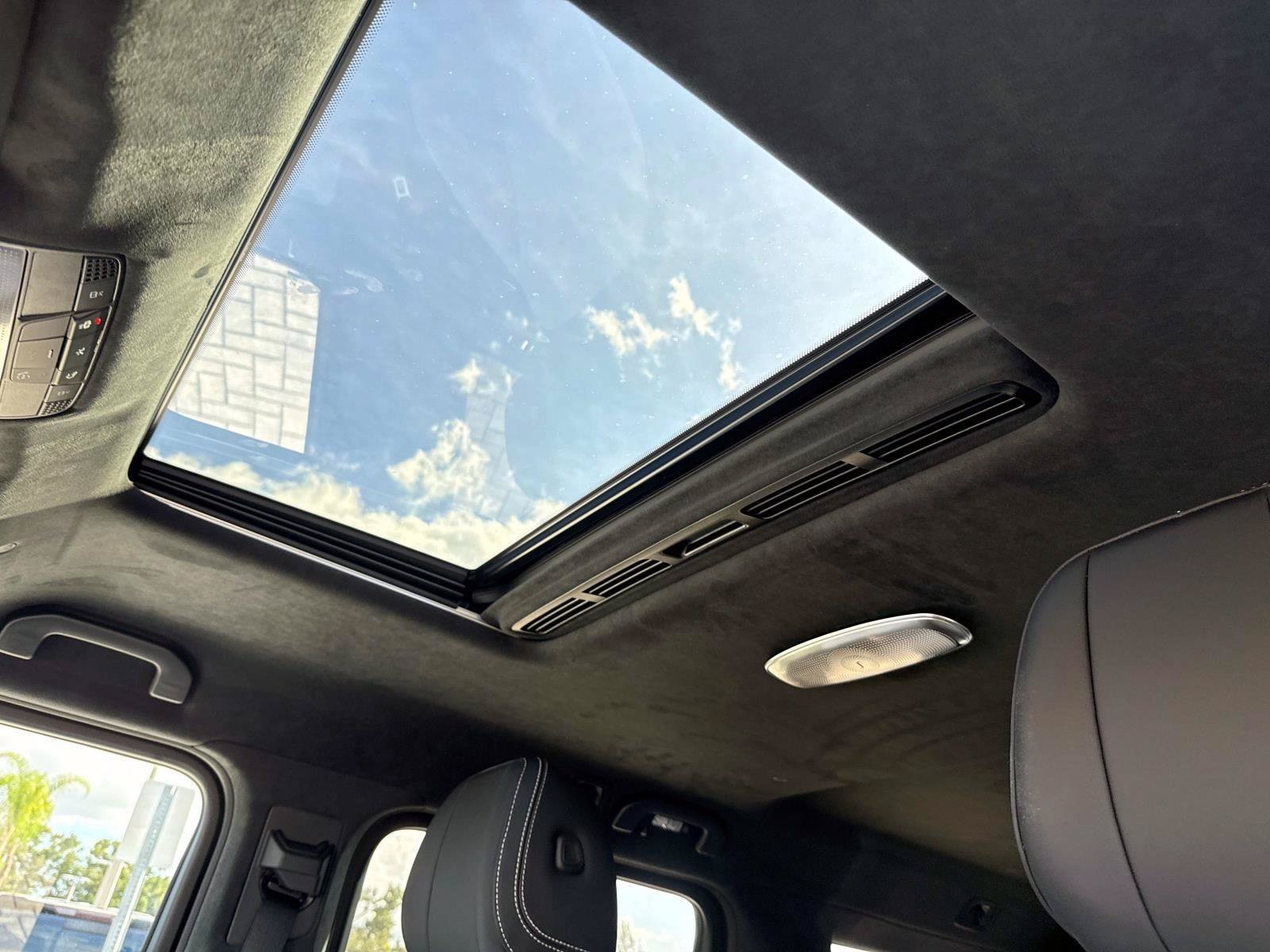 New 2027 Mercedes-Benz G 580 e image 23