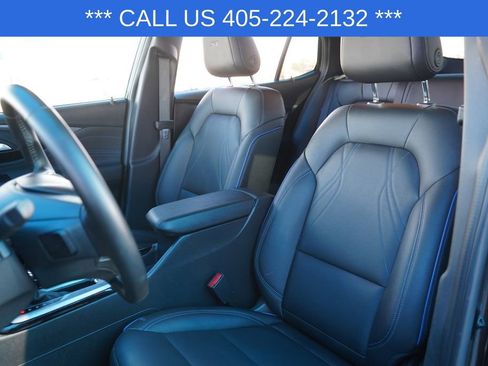 Used 2025 Buick Envista Sport Touring image 17