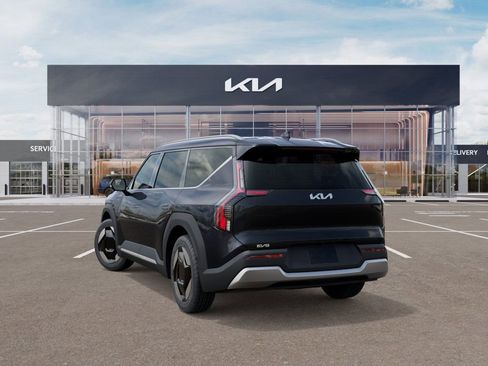 New 2026 Kia EV9 Wind AWD/4WD image 4