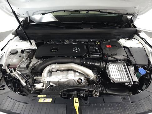 Certified 2026 Mercedes-Benz GLB 250 4MATIC image 33