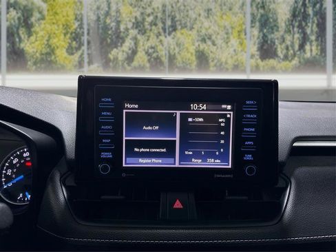Used 2020 Toyota RAV4 LE AWD/4WD image 16