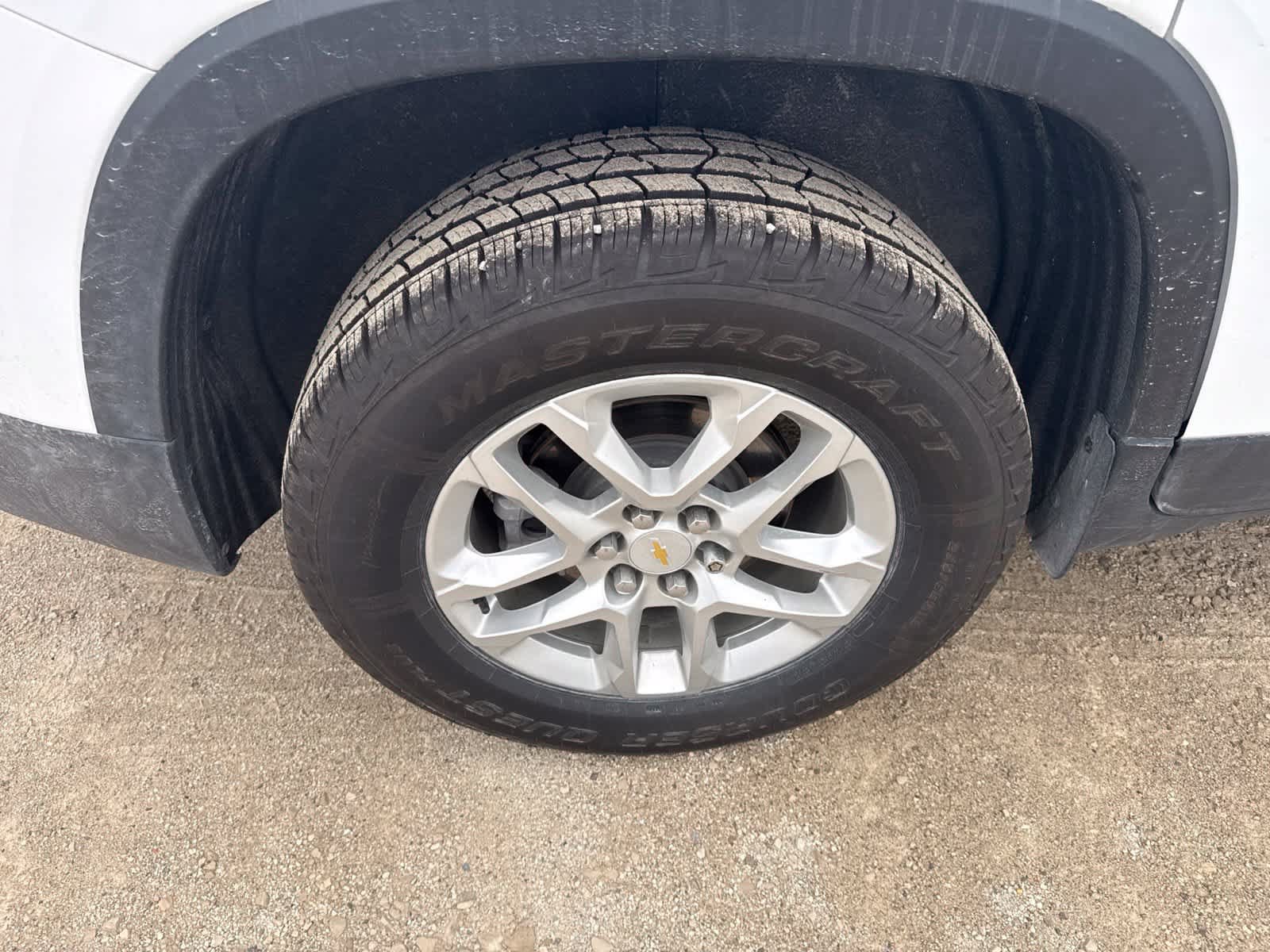 Used 2021 Chevrolet Traverse LT AWD/4WD image 8