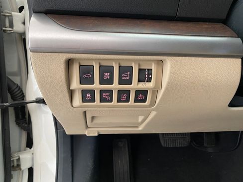 Used 2017 Subaru Outback 3.6R Limited image 19