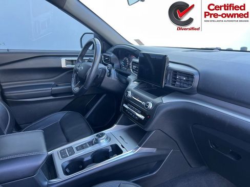 Used 2020 Ford Explorer XLT w/ Equipment Group 202A RWD image 35