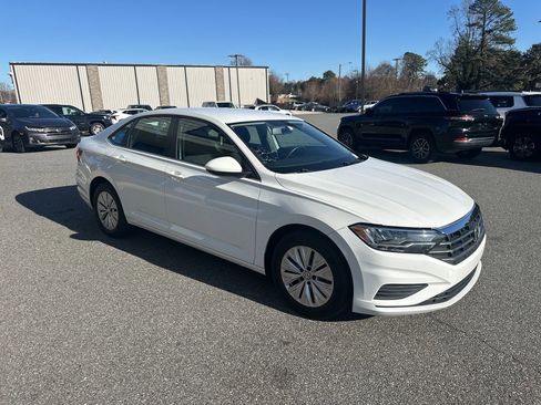 Used 2020 Volkswagen Jetta S image 8