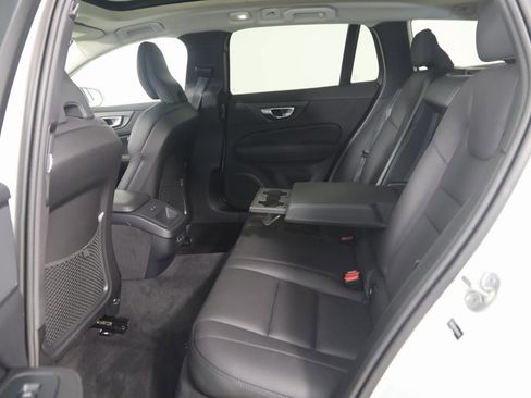 Used 2024 Volvo V60 B5 Cross Country Plus image 48