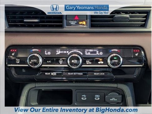 New 2026 Honda Pilot Touring image 22