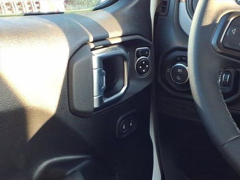 New 2026 Jeep Gladiator Sport image 13