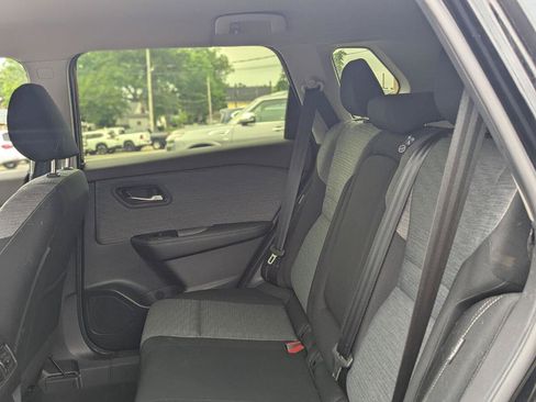 Used 2023 Nissan Rogue SV AWD/4WD image 23
