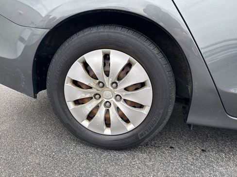 Used 2011 Honda Accord LX image 9
