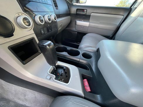 Used 2008 Toyota Sequoia SR5 image 17