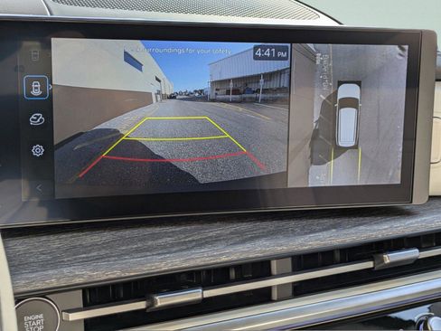 Used 2025 Hyundai Santa Fe Calligraphy FWD image 17